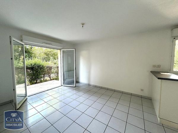Appartement à louer 2 pièces 36.45m² Varennes-Vauzelles (58640)