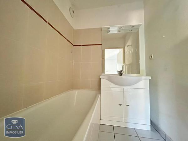 Appartement à louer 2 pièces 36.45m² Varennes-Vauzelles (58640)