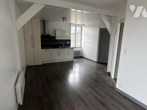 Saint Benoit des Ondes - Ensemble immobilier composé de 6 appartements - Celliers et parkings