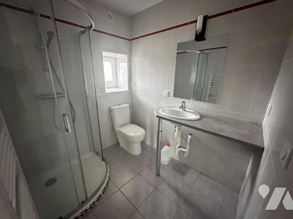 Saint Benoit des Ondes - Ensemble immobilier composé de 6 appartements - Celliers et parkings