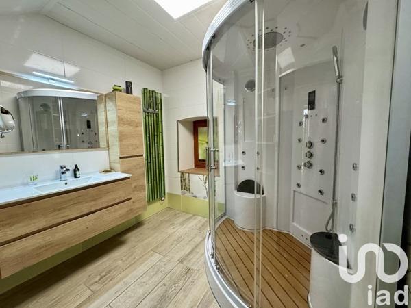 Maison à vendre 9 pièces 211 m² Champagne-en-Valromey