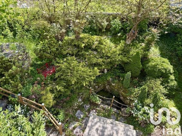 Maison à vendre 9 pièces 211 m² Champagne-en-Valromey