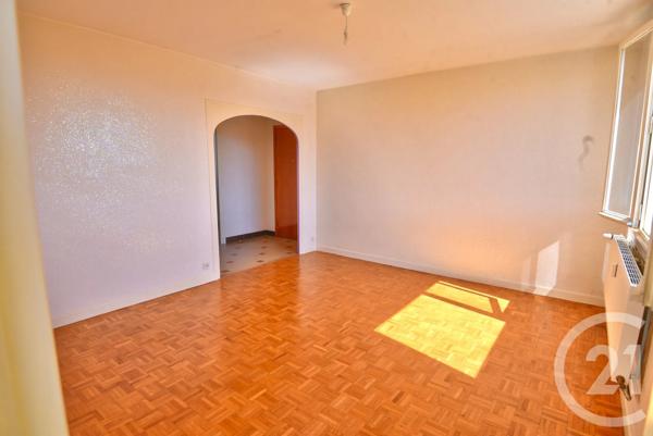 Appartement T3 à vendre  3 pièces - 60,50 m 2   ROMANS SUR ISERE  - 26
