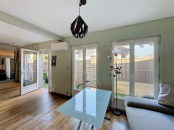 Maison de ville 2 pièces de 39 m² avec terrasse et clim à Aix-les-Bains rénovée