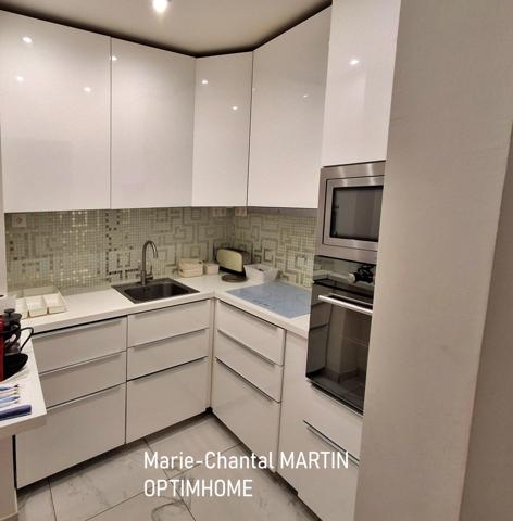 Marseille 8ᵉ – Résidence La Cadenelle – Appartement Type 3 avec terrasse, balcon, parking et cave.