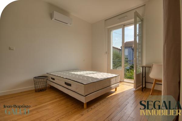 CHAMBRE MEUBLÉE AVEC SALLE D'EAU PRIVATIVE – 480 € CC – À 5 MIN DE LA FAC