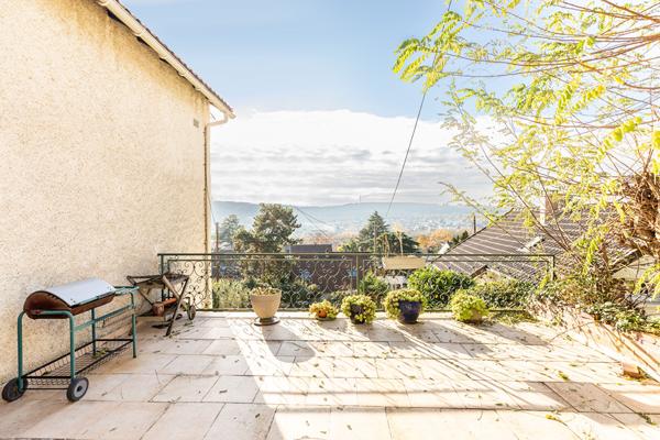 MAISON PALAISEAU LOZERE  133 M2