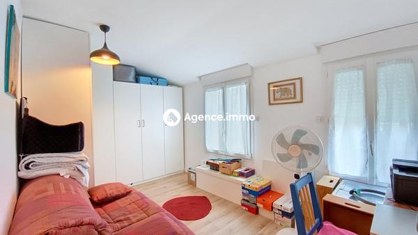 À vendre - Maison, 6 pièces située à Tours (37000)