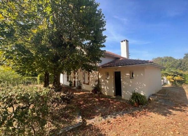 Maison à vendre    5 pièces •  Mont-de-Marsan