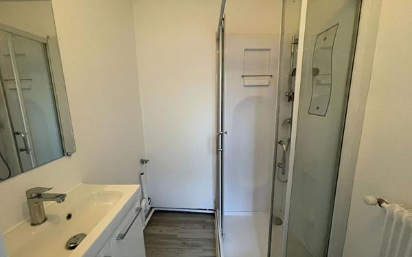 Appartement à vendre    2 pièces • 44,01 m2 Auvers-sur-Oise