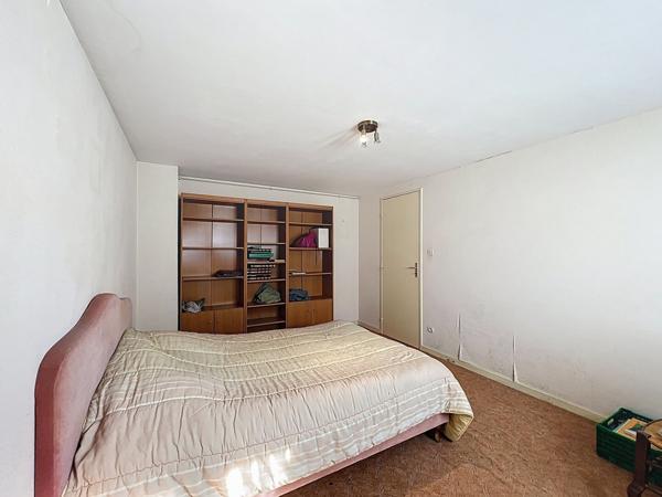 Maison familiale de plain-pied, terrasse et jardin