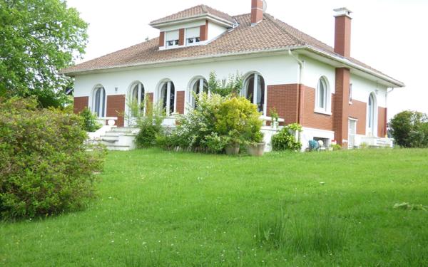 Maison à vendre    4 pièces • 130 m2 Mouguerre