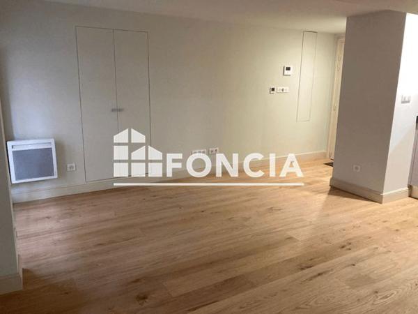 Location Studio 28 m² - 60 QUAI DU HAVRE Rouen 76000