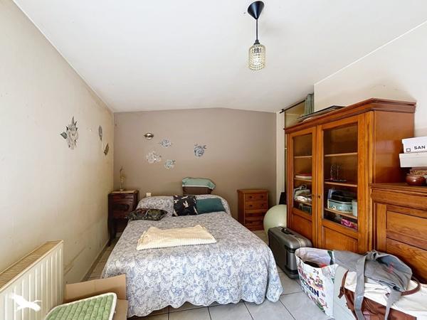 Maison à vendre 420 000 € Saint-Genis-Laval 4 p 106 m² DPE D
