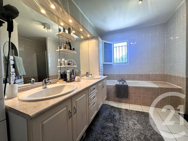 Maison à vendre  6 pièces - 152 m2 ST QUENTIN DE BARON - 33