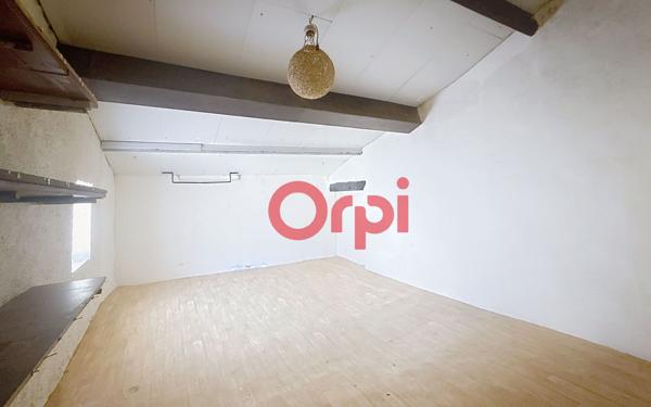 Maison à vendre    7 pièces •  Estagel