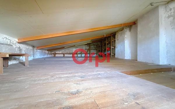 Maison à vendre    7 pièces •  Estagel