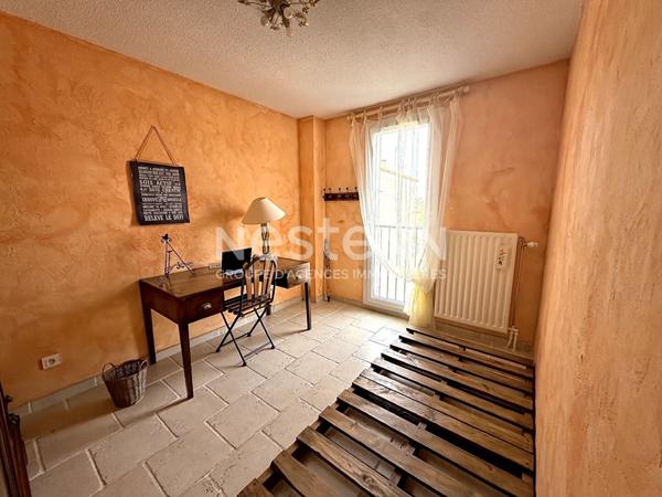 Maison Simiane Collongue 4 pieces 112.49 m2, studio independant, jardin, terrasse, 3 chambres