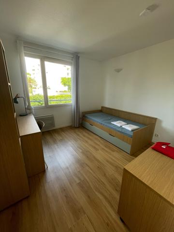 Appartement
         1 pièce
        - 18 m² 72 500 € *