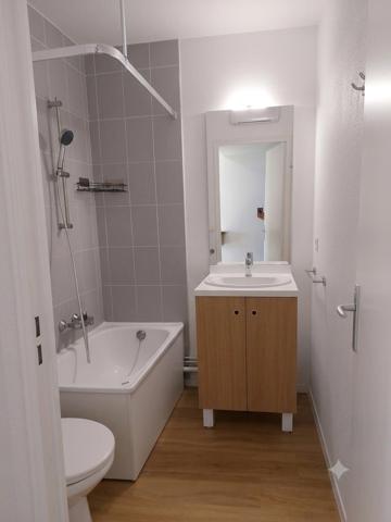 Appartement
         1 pièce
        - 18 m² 72 500 € *