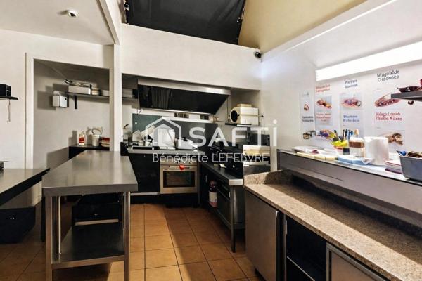 Commerce : bar, petite restauration, glacier