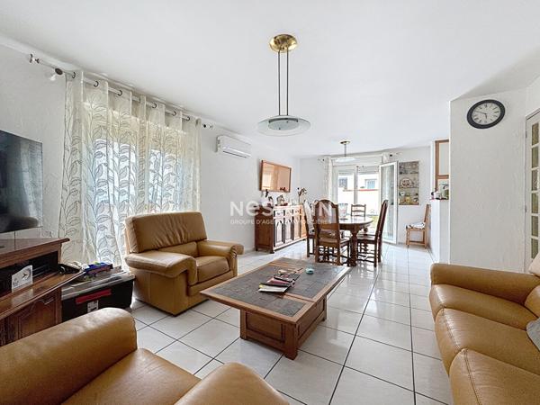 Maison Trouillas 4 pieces 95.77 m2, 3 chambres, 4 faces avec piscine.