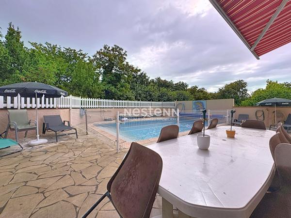 Maison Trouillas 4 pieces 95.77 m2, 3 chambres, 4 faces avec piscine.