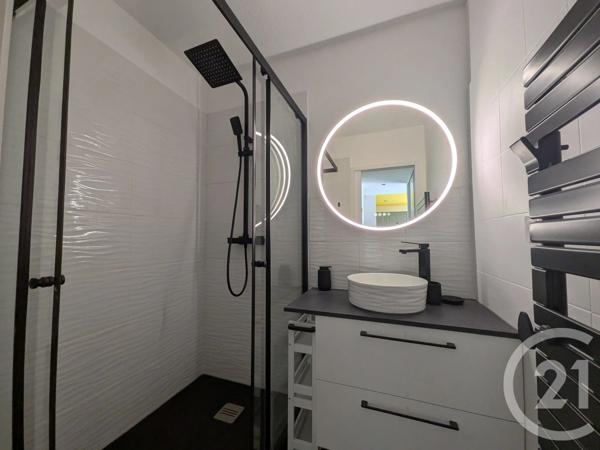 Appartement T2 à vendre  2 pièces - 46,08 m 2   GRIMAUD  - 83