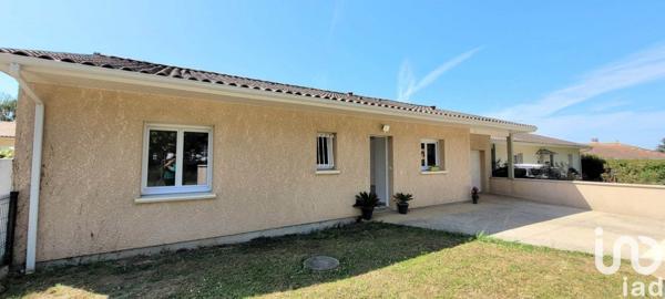 Maison traditionnelle 4 pièces de 93 m² à Smarves (86240)