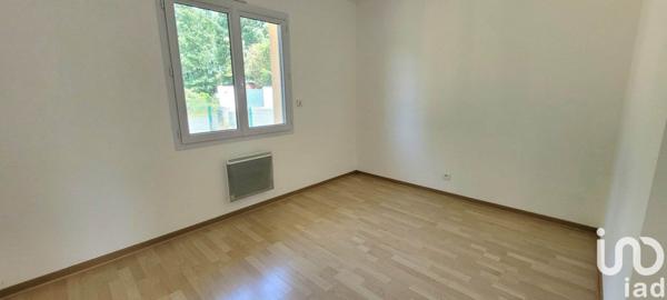 Maison traditionnelle 4 pièces de 93 m² à Smarves (86240)