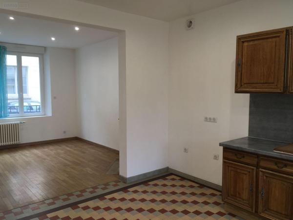 Maison de ville à louer à Vitry-le-François dans la Marne (51300), ref : 51081/964   
CENTRE