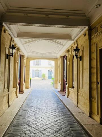 Immobilier Paris 9ème (75009) – Bureau 70m2 – 1 995 €