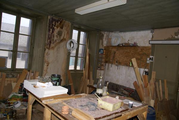 Maison d'habitation . Possibilité d'appartements séparés dans un immeuble