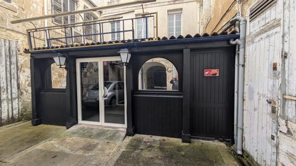 Immeuble 10 pièces à vendre Rochefort - 17300 / Réf: 3336