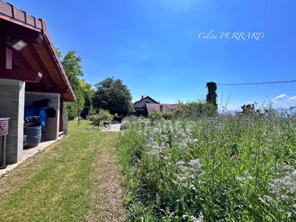 SAINT CERGUES (74), Un bien rare aux multiples possibilités ! 7 pièces avec un appartement indépendant + une bâtisse indépendante. surface : 194,26m² + 140m², Piscinable