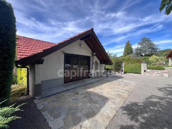 SAINT CERGUES (74), Un bien rare aux multiples possibilités ! 7 pièces avec un appartement indépendant + une bâtisse indépendante. surface : 194,26m² + 140m², Piscinable