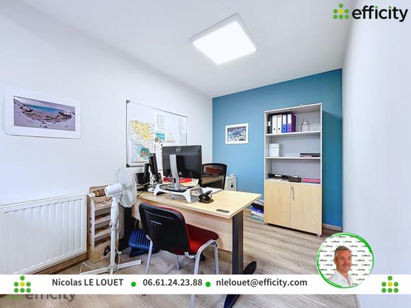 Bureau 18 pièces - 276 m²