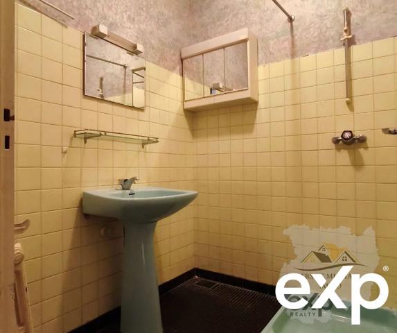 Maison de village a rénover