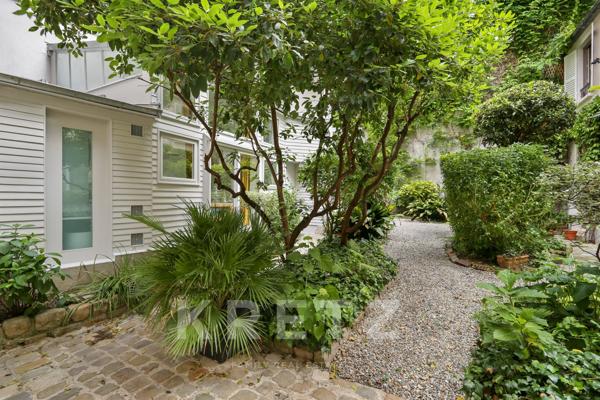 Maison de ville au coeur de Saint Germain des Près.