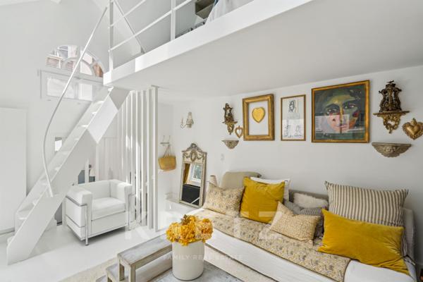 Maison de ville au coeur de Saint Germain des Près.