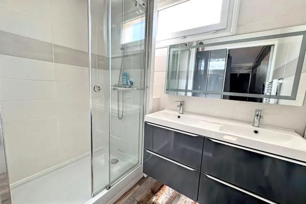 Appartement 4 pièce(s) 66 m2