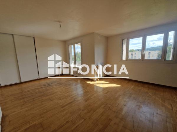Location Appartement 4 pièces 68.37 m² - RESIDENCE SAINT LAZARE - 540 AVENUE DES MARTYRS DE LA RESISTANCE Brignoles 83170