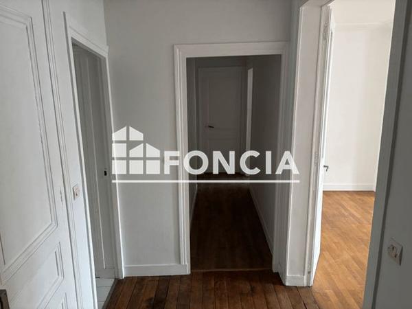 Location Appartement 3 pièces 77.9 m² - 91 RUE DU FAUBOURG SAINT MARTIN Paris 75010