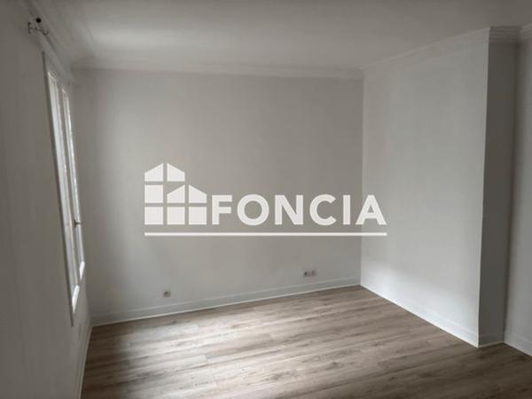 Location Appartement 3 pièces 77.9 m² - 91 RUE DU FAUBOURG SAINT MARTIN Paris 75010