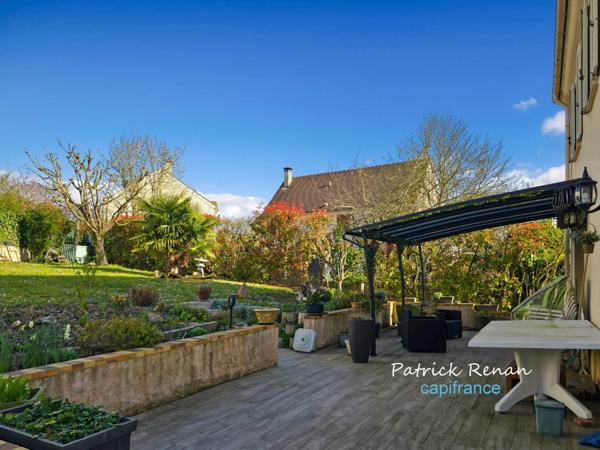 Maison à vendre 7 pièces P7 FONTENAY LE FLEURY (78)