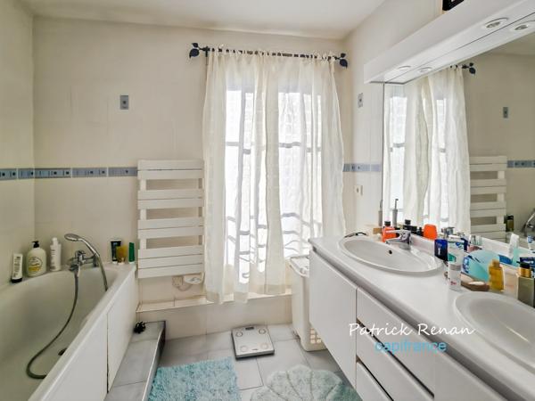 Maison à vendre 7 pièces P7 FONTENAY LE FLEURY (78)