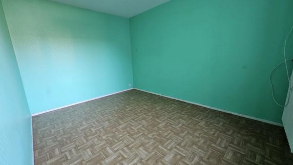 Maison avec fort potentiel 10 pièces MONTVAL-SUR-LOIR (72)