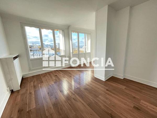 Location Appartement 2 pièces 47.13 m² - 58 RUE D'ISSY Vanves 92170