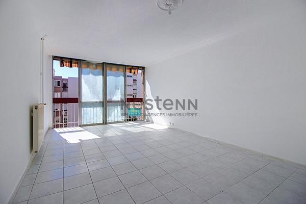 Bel appartement  type 3 de 72 m² environ dans une résidence avec ascenseur  Vitrolles