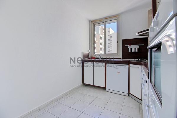 Bel appartement  type 3 de 72 m² environ dans une résidence avec ascenseur  Vitrolles